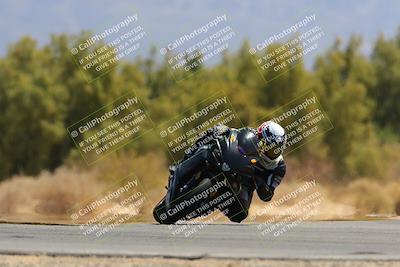 media/Apr-09-2023-SoCal Trackdays (Sun) [[333f347954]]/Turn 7 (1135am)/